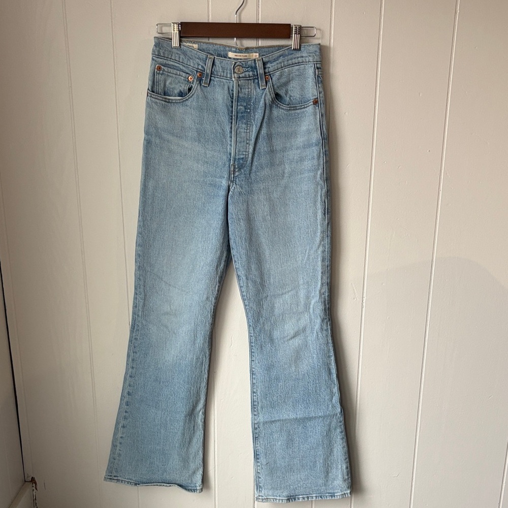 Levi's Premium Ribcage Flare Jeans